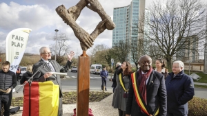 Wallonie-Bruxelles - Inaugurazione di una scultura monumentale dedicata al Fair-Play a Ganshoren
